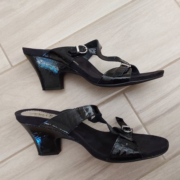 Helle Comfort Black Patent Buckle T-Strap Mule Sandal.  Size 9 - Picture 3 of 7